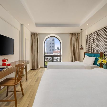 Brilliant Majestic Hotel Da Nang Exterior photo