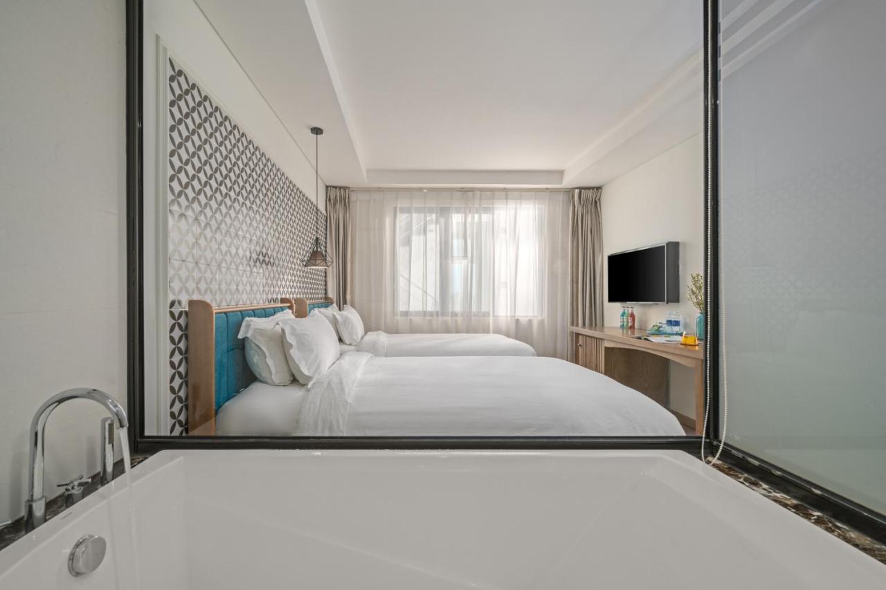 Brilliant Majestic Hotel Da Nang Exterior photo