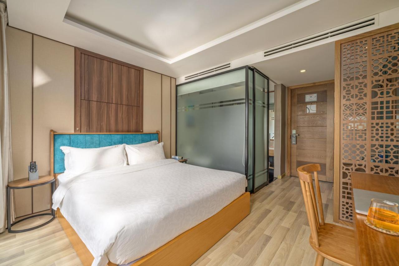 Brilliant Majestic Hotel Da Nang Exterior photo