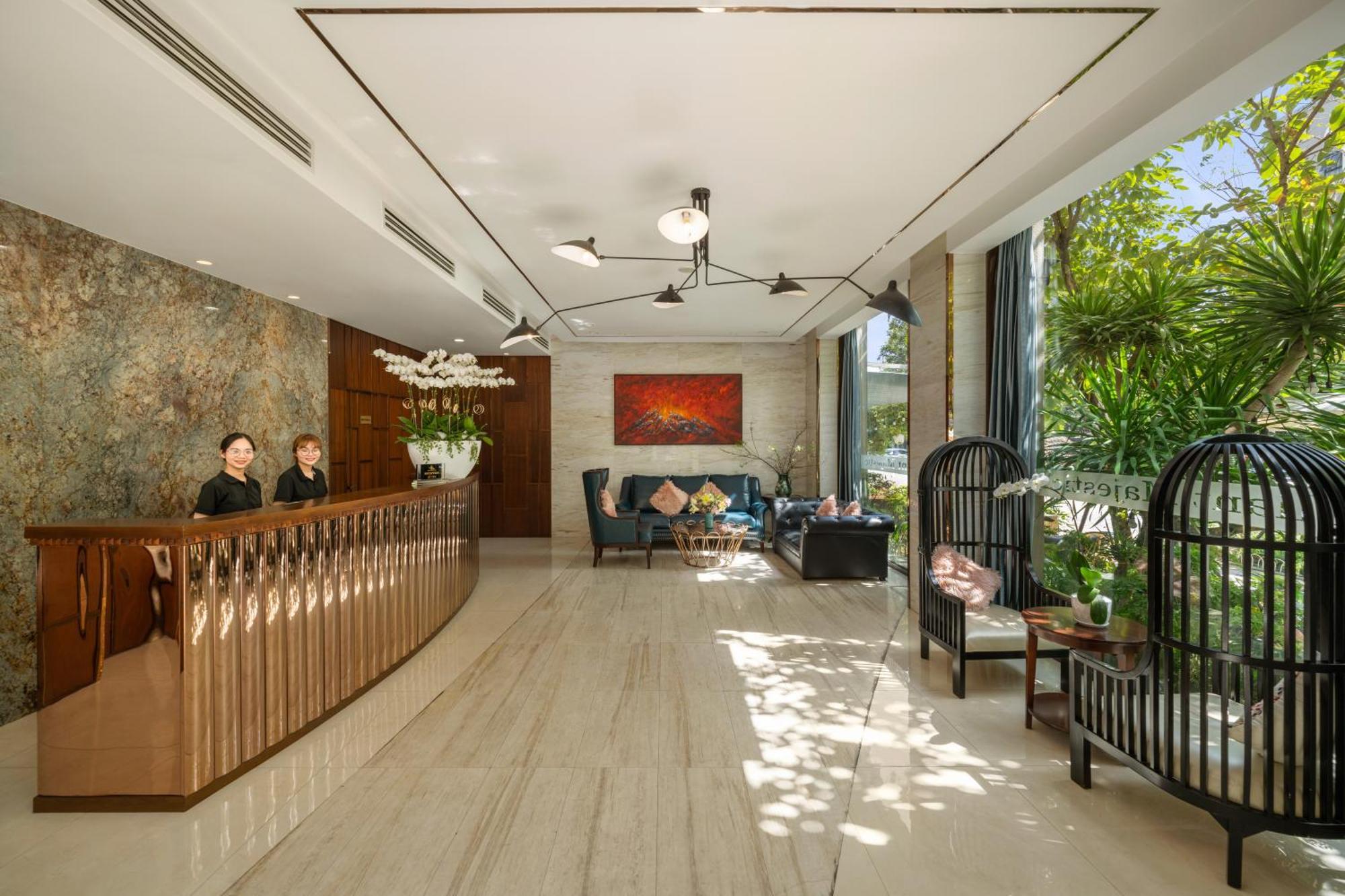 Brilliant Majestic Hotel Da Nang Exterior photo