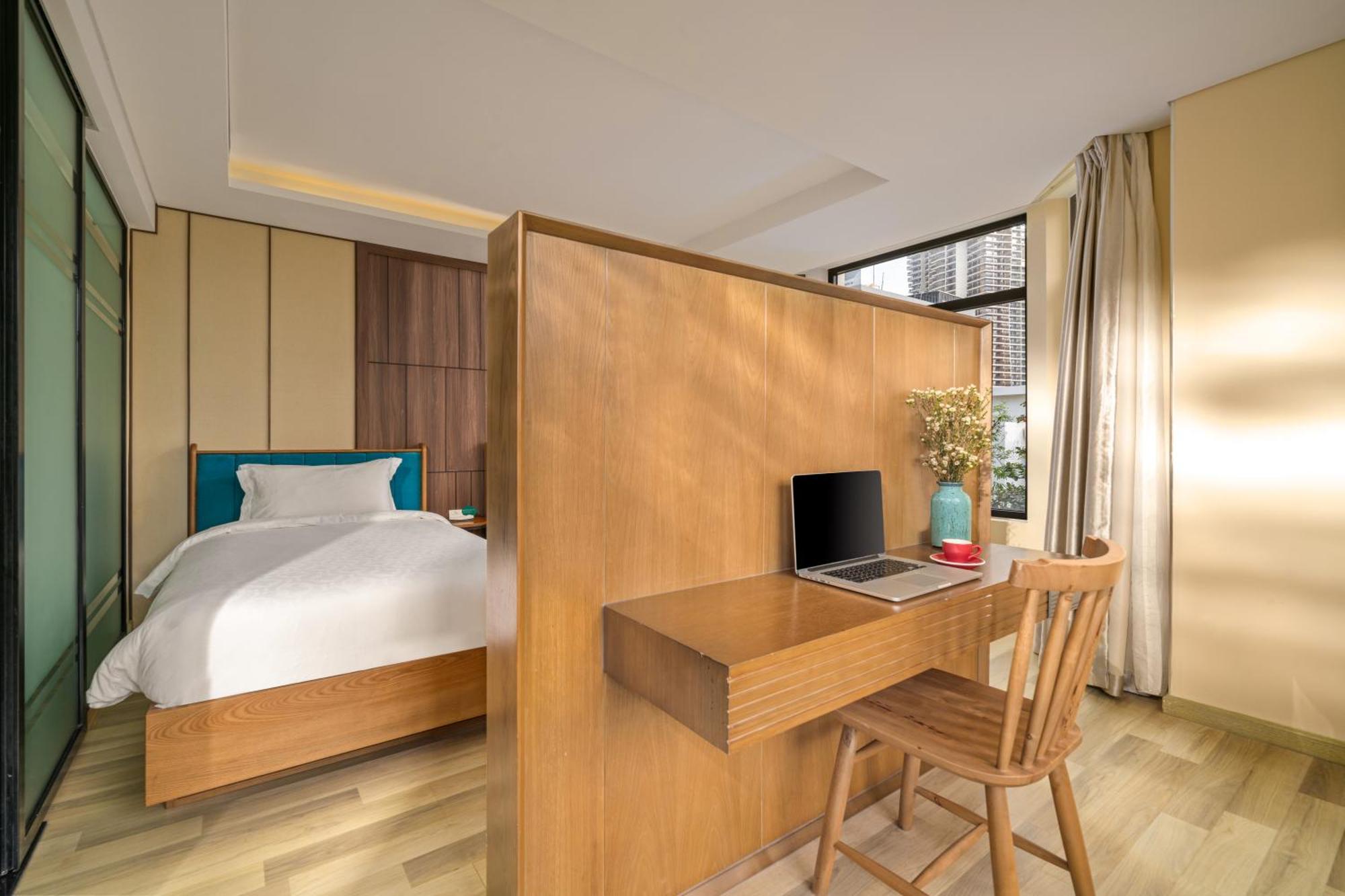Brilliant Majestic Hotel Da Nang Exterior photo