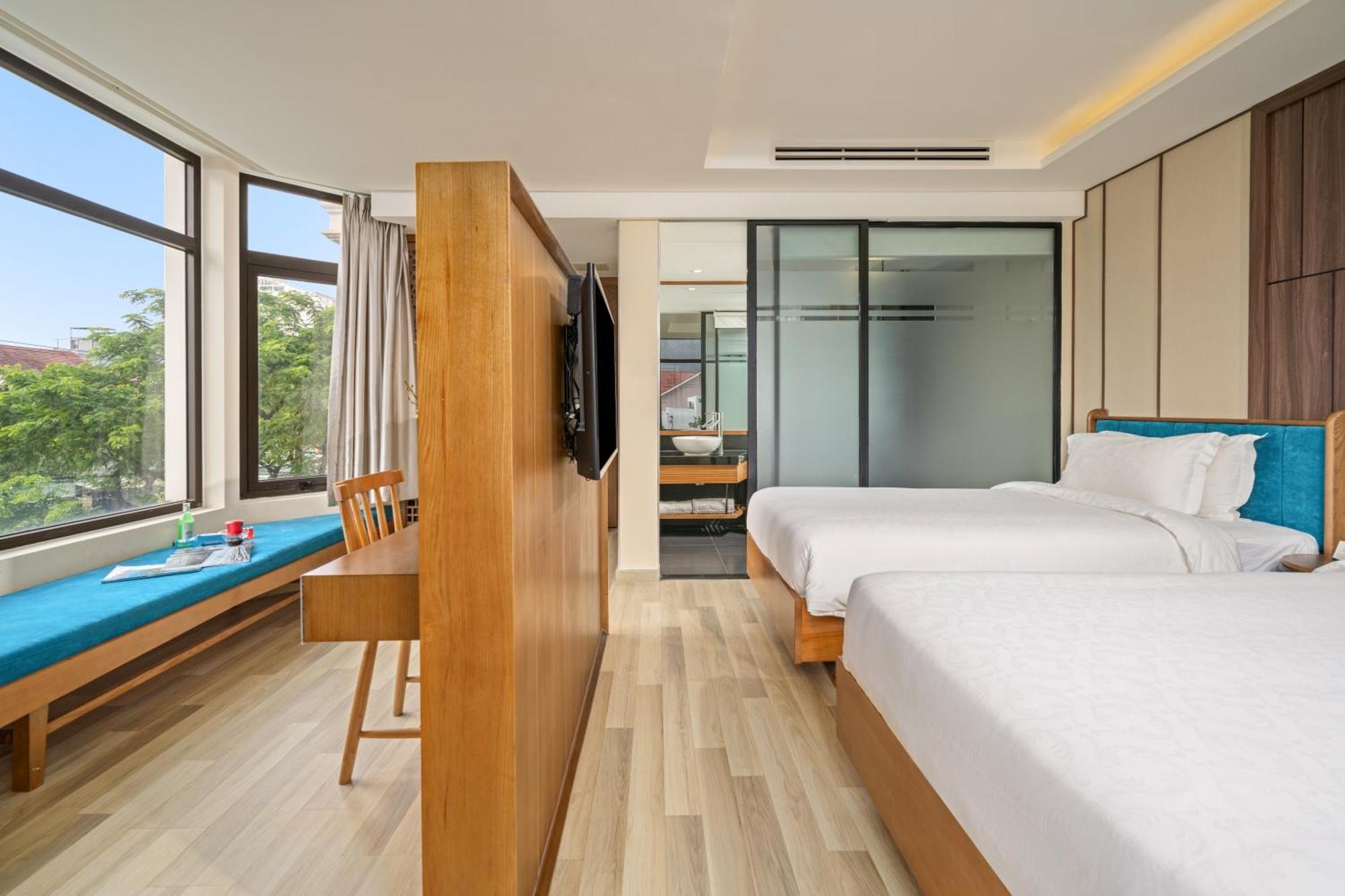 Brilliant Majestic Hotel Da Nang Exterior photo